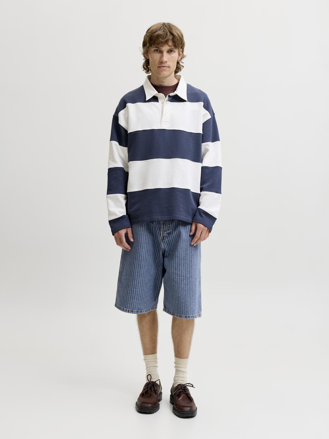 model_shot-front_full
